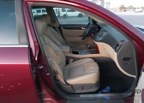 2012 Hyundai Genesis 3.8 z USA, uszkodzony, nr VIN KMHGC4DD7CU195579